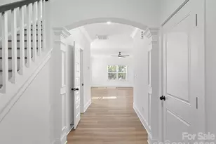 1220 N Sharon Amity Rd, Charlotte, NC 28211 - Photo 4