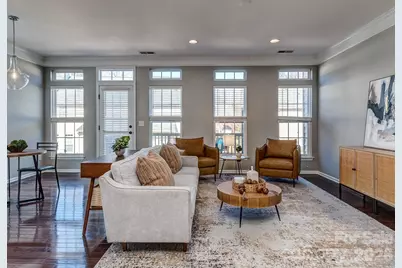 2139 Belle Vernon Avenue, Charlotte, NC 28210 - Photo 2