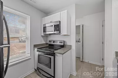 4051 Briarhill Drive, Charlotte, NC 28215 - Photo 8