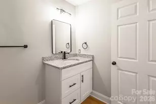 307 S Ransom St, Gastonia, NC 28052 - Photo 18