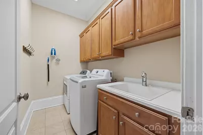 8238 Victoria Lake Drive, Waxhaw, NC 28173 - Photo 14