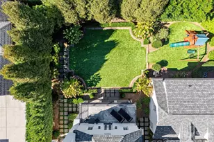 1438 Queens Rd W, Charlotte, NC 28207 - Photo 2