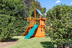 1438 Queens Rd W, Charlotte, NC 28207 - Photo 48