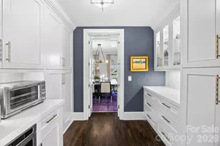 1438 Queens Rd W, Charlotte, NC 28207 - Photo 14