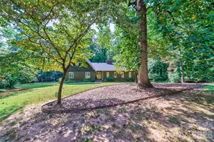 501 Fairway Dr, Fort Mill, SC 29715 - Photo 2