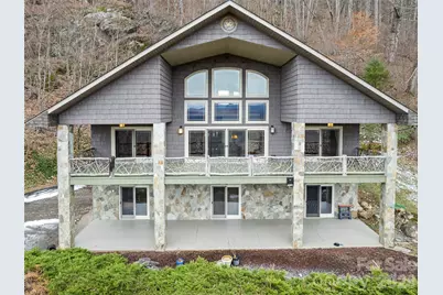 579 Bryson Heights, Waynesville, NC 28786 - Photo 2