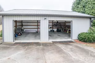 1681 Zion Hill Rd, Marion, NC 28752 - Photo 4