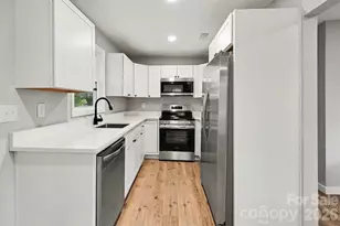 2534 Druid Hls Wy, Charlotte, NC 28206 - Photo 10