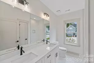 1529 Beckwith Pl, Charlotte, NC 28205 - Photo 14