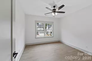 1529 Beckwith Pl, Charlotte, NC 28205 - Photo 16