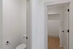 1529 Beckwith Pl, Charlotte, NC 28205 - Photo 10