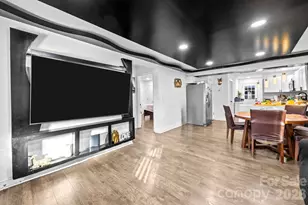 332 Dunlap St, Lancaster, SC 29720 - Photo 6