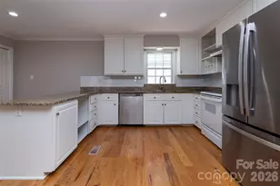 6515 Farmway Pl, Charlotte, NC 28215 - Photo 8