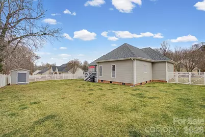 1605 Eden Glen Drive, Dallas, NC 28034 - Photo 32