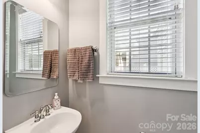 10125 Caldwell Forest Drive, Charlotte, NC 28213 - Photo 18