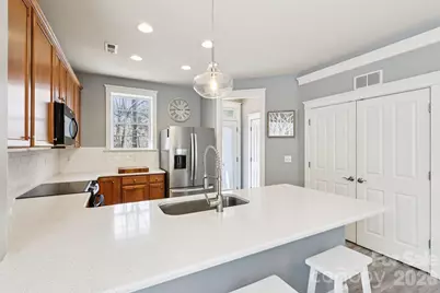 10125 Caldwell Forest Drive, Charlotte, NC 28213 - Photo 12