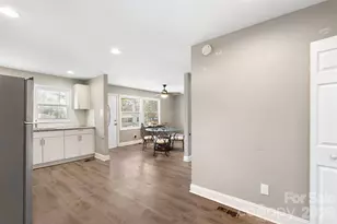 128 Jeter St, Chester, SC 29706 - Photo 10