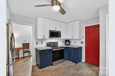 17 Driver Court, Hendersonville, NC 28739 - Photo 10