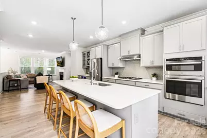 7017 Running Spring Drive, Charlotte, NC 28205 - Photo 2