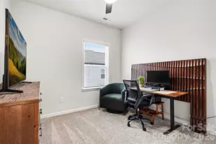 7017 Running Spg Dr, Charlotte, NC 28205 - Photo 20