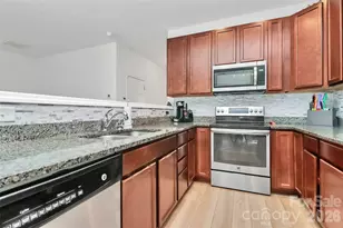 10303 Bunclody Dr, Charlotte, NC 28213 - Photo 12