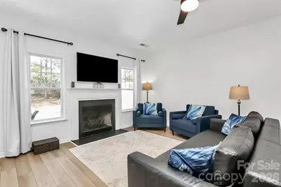 10303 Bunclody Drive, Charlotte, NC 28213 - Photo 8