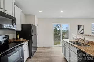 6004 Loy Ct, Charlotte, NC 28214 - Photo 12