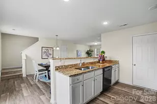 6004 Loy Ct, Charlotte, NC 28214 - Photo 10