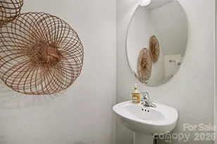 6004 Loy Ct, Charlotte, NC 28214 - Photo 16