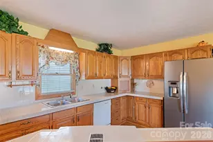 443 Cedarwood Dr, Waynesville, NC 28785 - Photo 18