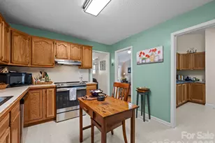 54 Mt Carmel Dr, Asheville, NC 28806 - Photo 16