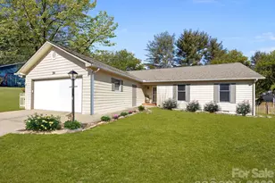 54 Mt Carmel Dr, Asheville, NC 28806 - Photo 1