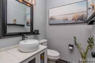 4522 Brownes Ferry Rd, Charlotte, NC 28269 - Photo 14