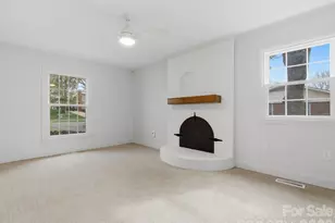 6148 Wheeler Dr, Charlotte, NC 28211 - Photo 22