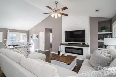 60 W Highland Avenue, Granite Falls, NC 28630 - Photo 6