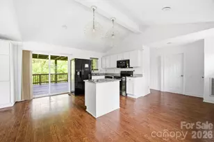 219 Breezewood Dr, Charlotte, NC 28262 - Photo 4