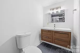 219 Breezewood Dr, Charlotte, NC 28262 - Photo 12