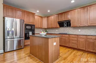 614 Ashgrove Ln, Charlotte, NC 28270 - Photo 10