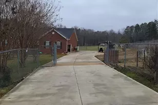 1638 Bess Town Rd, Bessemer City, NC 28016 - Photo 28