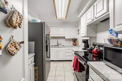 6123 Honeysuckle Lane, Charlotte, NC 28212 - Photo 12