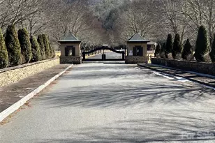 521 Timber Rock Dr, Lenoir, NC 28604 - Photo 1