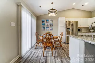 5519 Waverly Lynn Ln, Charlotte, NC 28269 - Photo 16