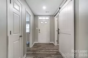 5519 Waverly Lynn Ln, Charlotte, NC 28269 - Photo 4