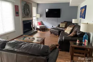 8316 Cricket Lake Dr, Charlotte, NC 28277 - Photo 4