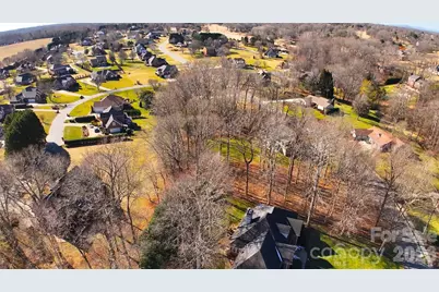 3816 Lyle Creek Avenue NE, Conover, NC 28613 - Photo 2