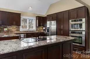 7618 Vistaview Dr, Cornelius, NC 28031 - Photo 14