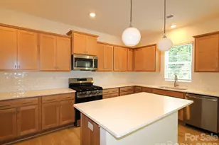 1719 Boulder Rdg Dr, Gastonia, NC 28052 - Photo 4