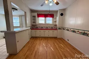 2041 Clyde St, Dallas, NC 28034 - Photo 16