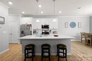 8134 Merryvale Ln, Charlotte, NC 28214 - Photo 12