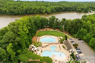 8134 Merryvale Ln, Charlotte, NC 28214 - Photo 34